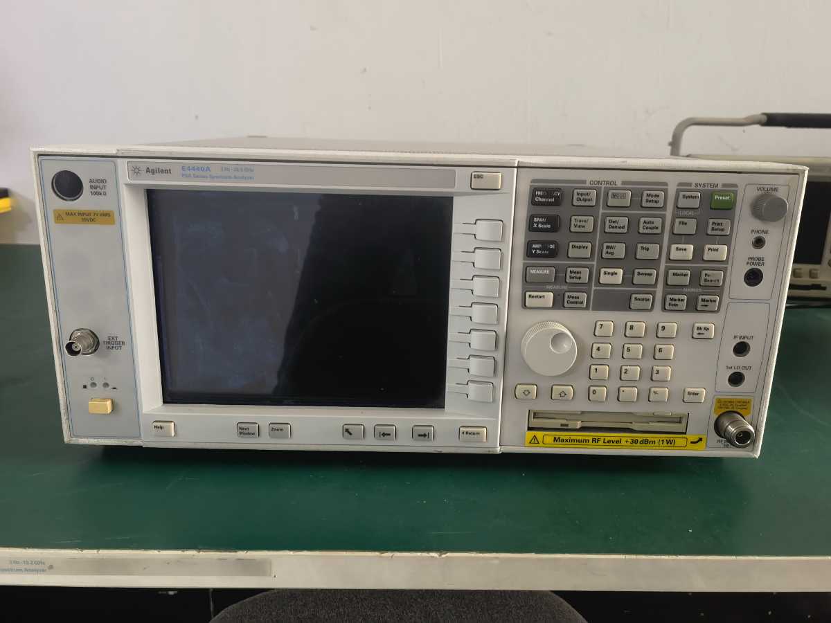 Agilent 安捷伦E4440A频谱分析仪