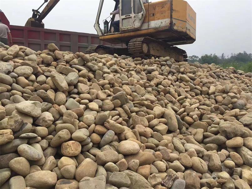 石首产地规格鹅卵石点缀道路景观