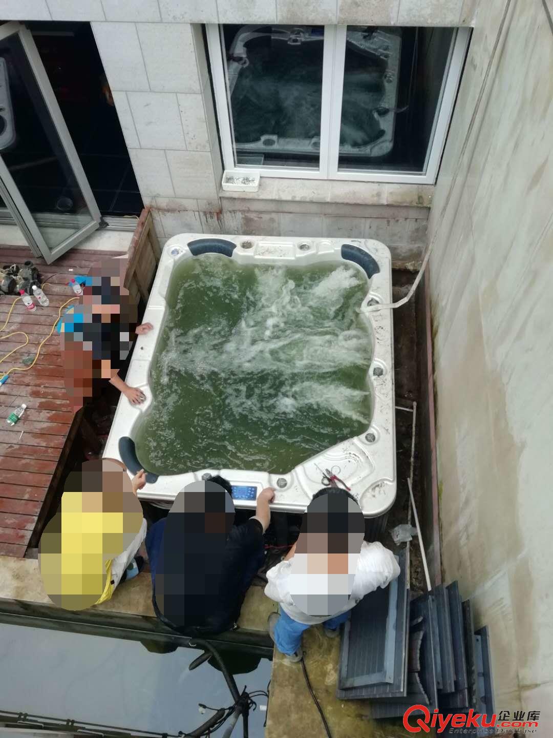 上海极可意浴缸维修 JACUZZI冲浪浴缸不启动修理 维修浴缸漏水